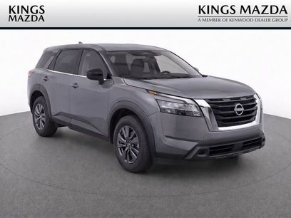 Used 2024 Nissan Pathfinder S