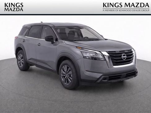 Used 2024 Nissan Pathfinder S AWD/4WD image 1