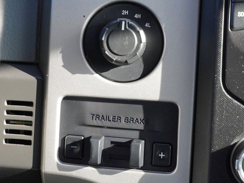 Used 2013 Ford F150 XLT w/ Mid Equipment Group image 33