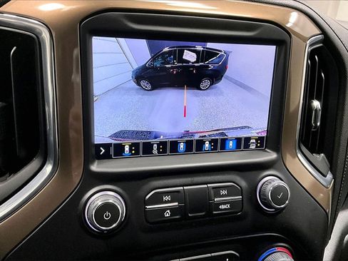 Used 2022 Chevrolet Silverado 3500 High Country w/ Technology Package image 15