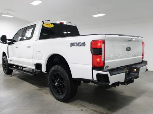 Used 2025 Ford F250 Lariat w/ Black Appearance Package AWD/4WD image 7