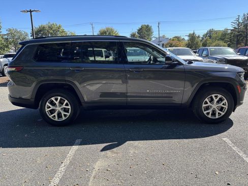 Used 2022 Jeep Grand Cherokee L Limited image 4