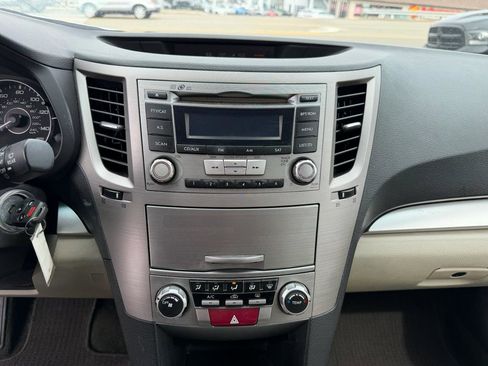 Used 2012 Subaru Outback 2.5i Premium w/ All-Weather Pkg image 9