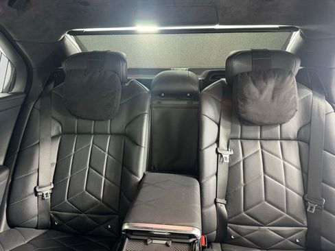 Used 2023 BMW 760i xDrive w/ Executive Package AWD/4WD image 26