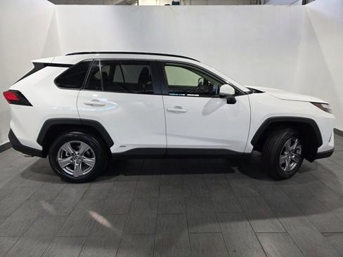 Used 2023 Toyota RAV4 XLE image 6