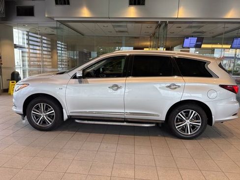 Used 2020 INFINITI QX60 Luxe w/ Essential Package AWD/4WD image 8