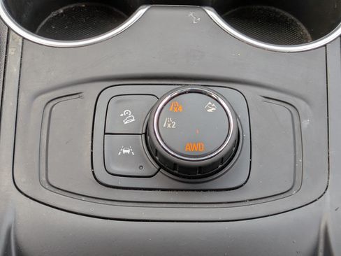 Used 2020 GMC Terrain SLE w/ LPO, Floor Liner Package AWD/4WD image 20