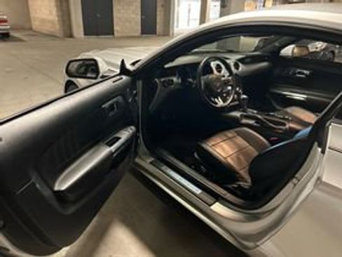 Used 2016 Ford Mustang GT Premium w/ Equipment Group 401A image 7