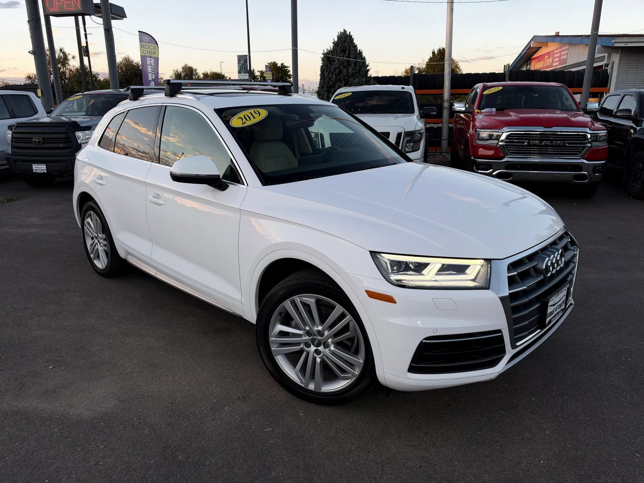 Used 2019 Audi Q5 2.0T Premium Plus w/ Premium Plus Package AWD/4WD image 3