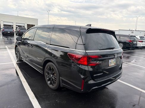 Used 2025 Honda Odyssey Sport-L image 4