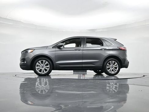 Used 2022 Ford Edge Titanium AWD/4WD image 35