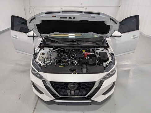 Used 2022 Nissan Sentra SV w/ SV Premium Package image 12