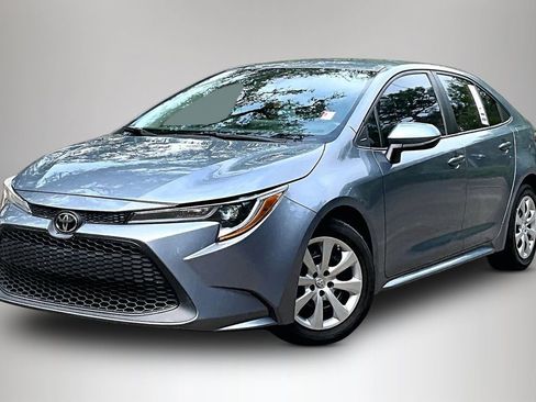 Used 2022 Toyota Corolla LE image 1
