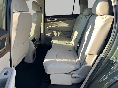 New 2026 Volkswagen Atlas SE image 27