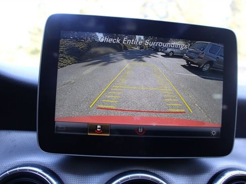 Used 2018 Mercedes-Benz CLA 250 image 9