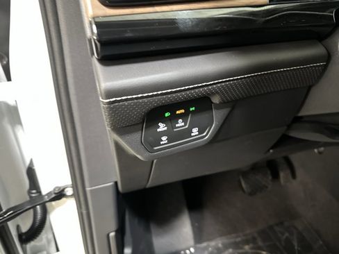 New 2026 Volkswagen Atlas SE image 34