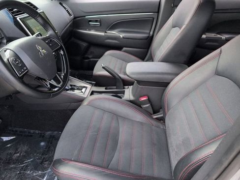Used 2025 Mitsubishi Outlander Sport SE AWD/4WD image 24