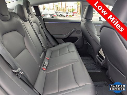 Used 2025 Tesla Model 3 image 18