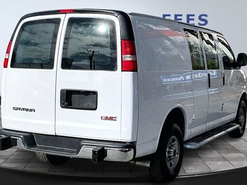 Used 2024 GMC Savana 2500 w/ Driver Convenience Package image 6