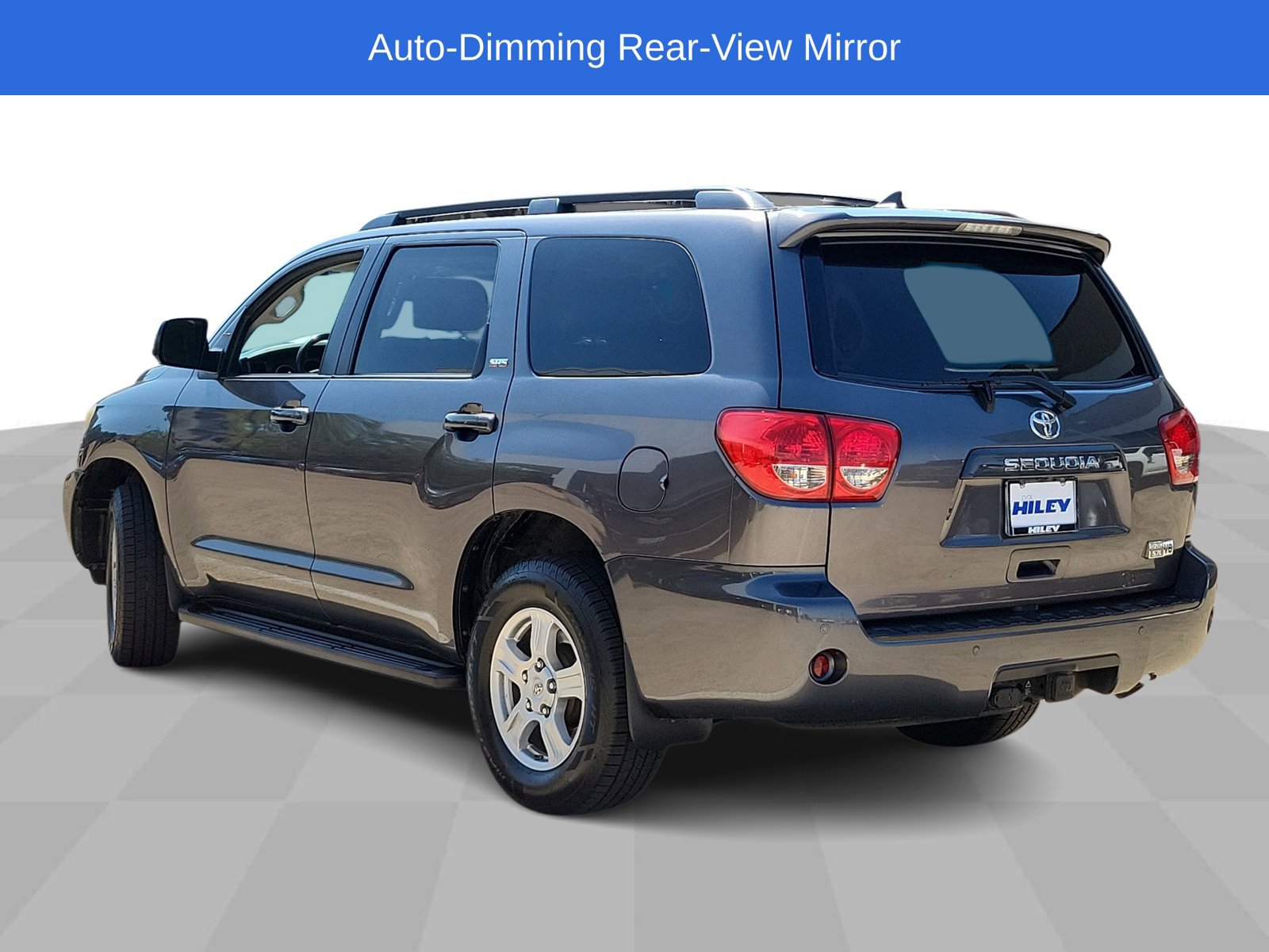 Used 2017 Toyota Sequoia SR5 w/ Premium Package RWD image 7