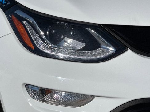 Used 2021 Chevrolet Bolt LT image 42