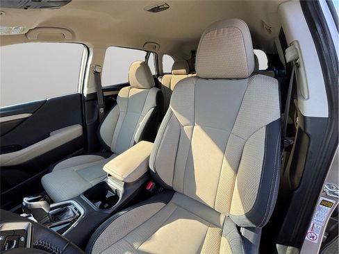 Used 2020 Subaru Outback Premium image 16