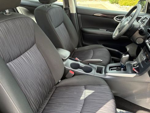 Used 2019 Nissan Sentra SV w/ Special Edition Package FWD image 19