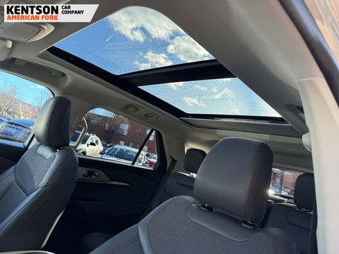 Used 2025 Ford Explorer Active w/ Active Comfort Package image 28