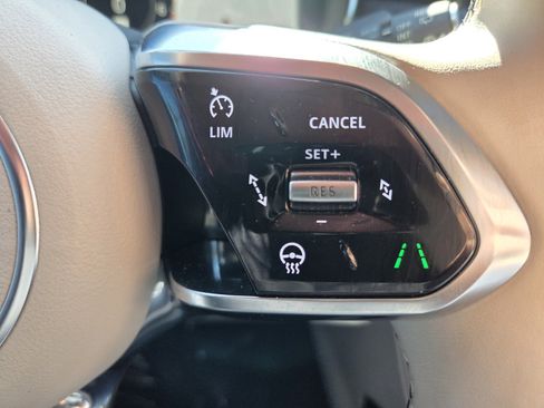 Used 2026 Jaguar F-PACE R-Dynamic S image 26