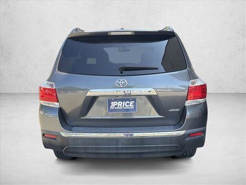 Used 2012 Toyota Highlander 4WD w/ Tech Pkg image 6
