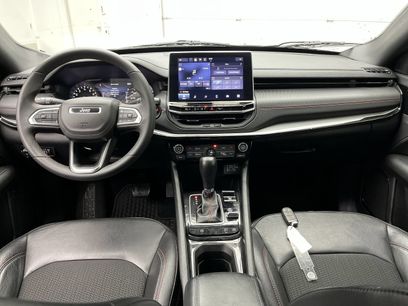 Used 2025 Jeep Compass Trailhawk