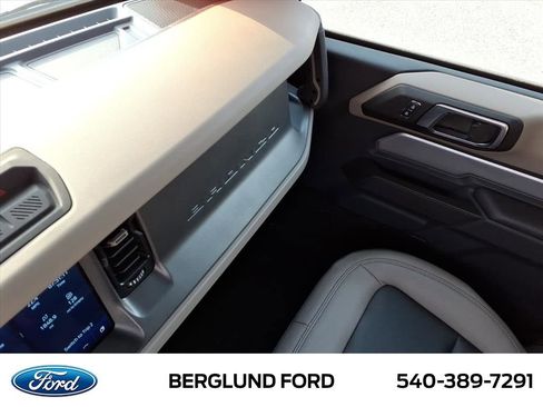 Used 2024 Ford Bronco Big Bend image 32