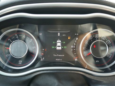 Used 2015 Dodge Challenger SXT Plus image 10