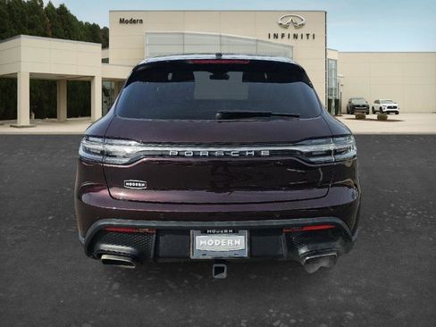 Used 2024 Porsche Macan AWD/4WD image 8