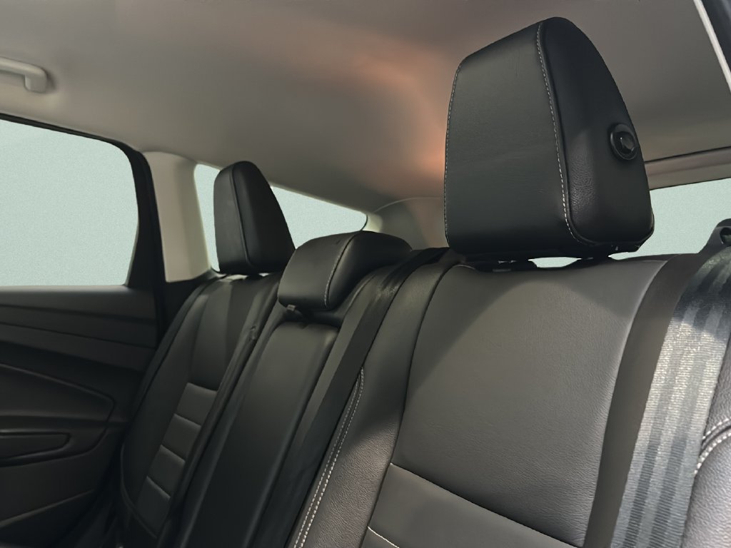 Used 2015 Ford Escape Titanium AWD/4WD image 17