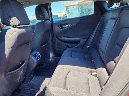 Used 2018 Chevrolet Malibu LT w/ Driver Confidence Package FWD image 15