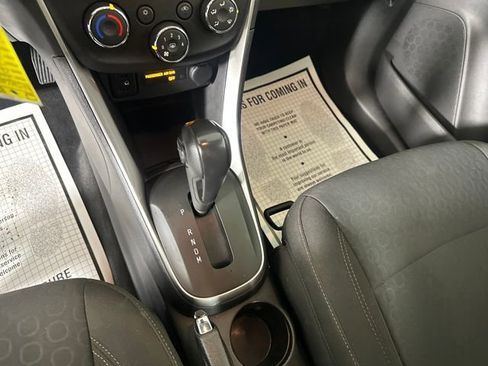 Used 2020 Chevrolet Trax LS image 20