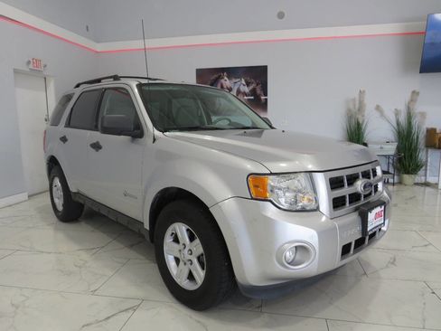 Used 2010 Ford Escape 2WD Hybrid image 1