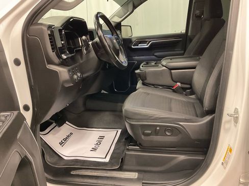 Used 2023 Chevrolet Silverado 1500 LT w/ Work Truck Package image 4