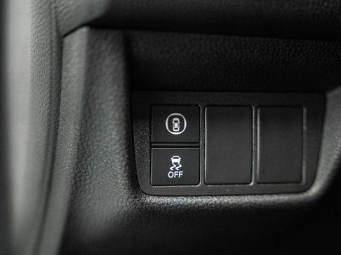 Used 2018 Honda Accord EX image 39