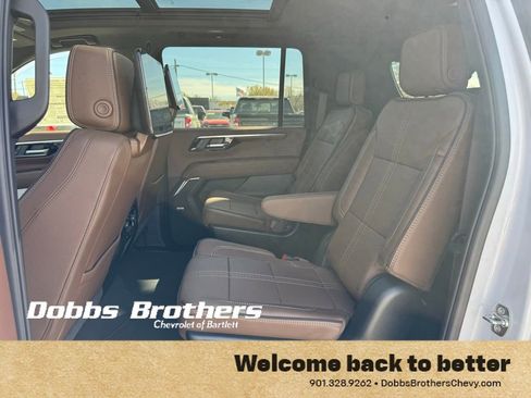 New 2026 Chevrolet Suburban High Country AWD/4WD image 32