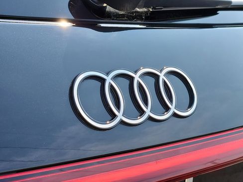 Used 2025 Audi Q5 Prestige AWD/4WD image 31