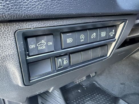 Used 2024 Toyota Tundra SR5 w/ SR5 Premium Package AWD/4WD image 18