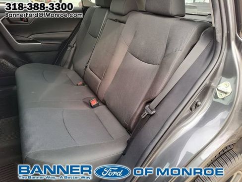 Used 2021 Toyota RAV4 LE image 25