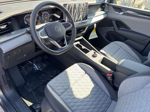 New 2026 Volkswagen Tiguan S image 10