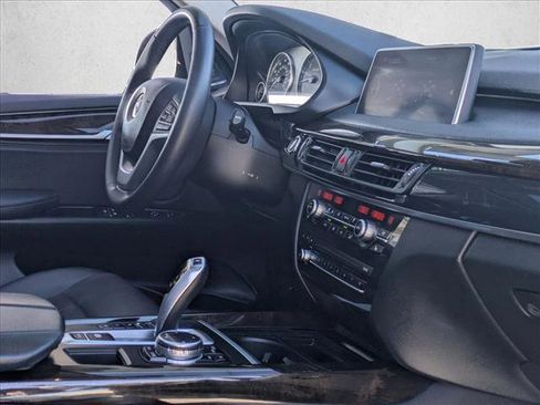Used 2014 BMW X5 xDrive35d image 22