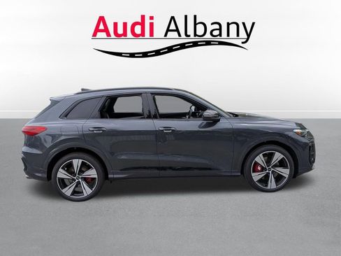 New 2026 Audi SQ5 Premium Plus AWD/4WD image 3