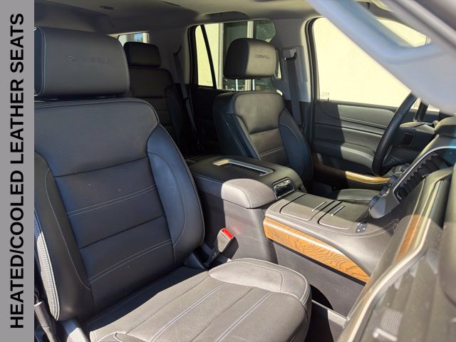 Used 2020 GMC Yukon Denali w/ Denali Premium Package AWD/4WD image 5