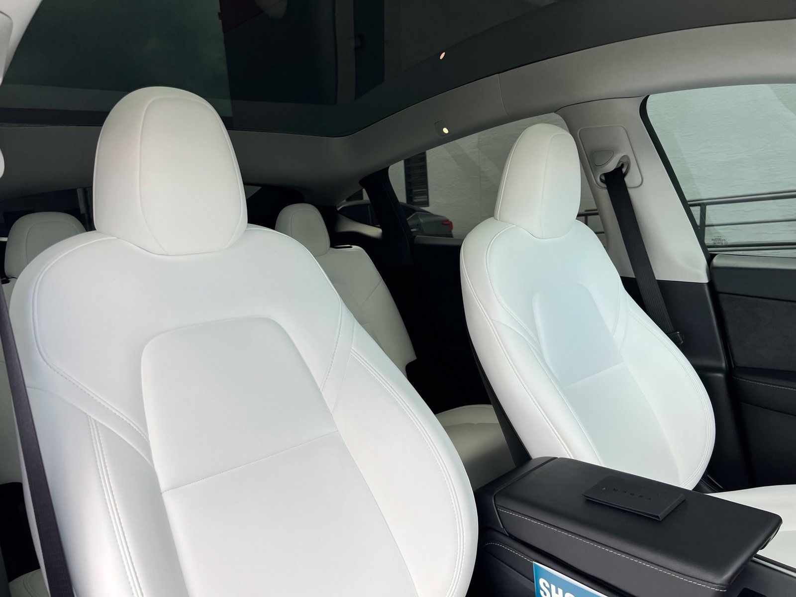 Used 2025 Tesla Model Y Long Range RWD image 69