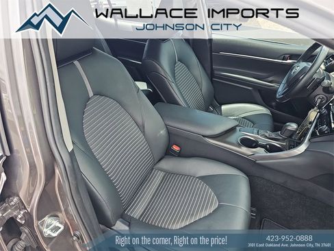 Used 2024 Toyota Camry SE image 36